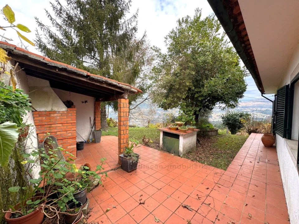 Moradia T4 para Venda em Rebordões (Souto) Foto 29