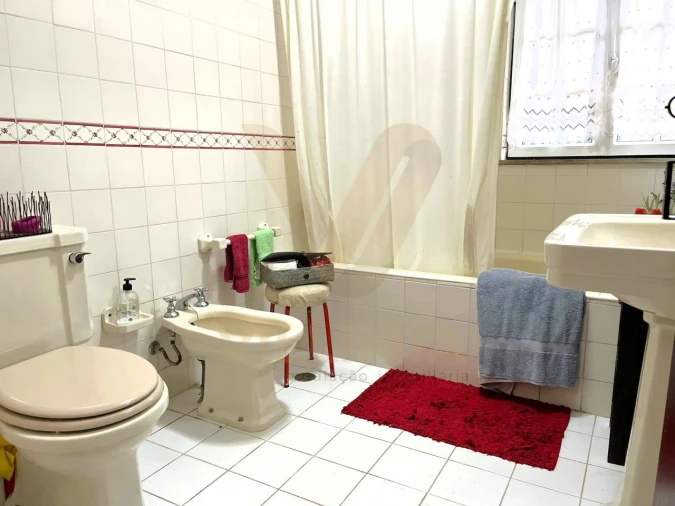 Moradia T4 para Venda em Rebordões (Souto) Foto 18