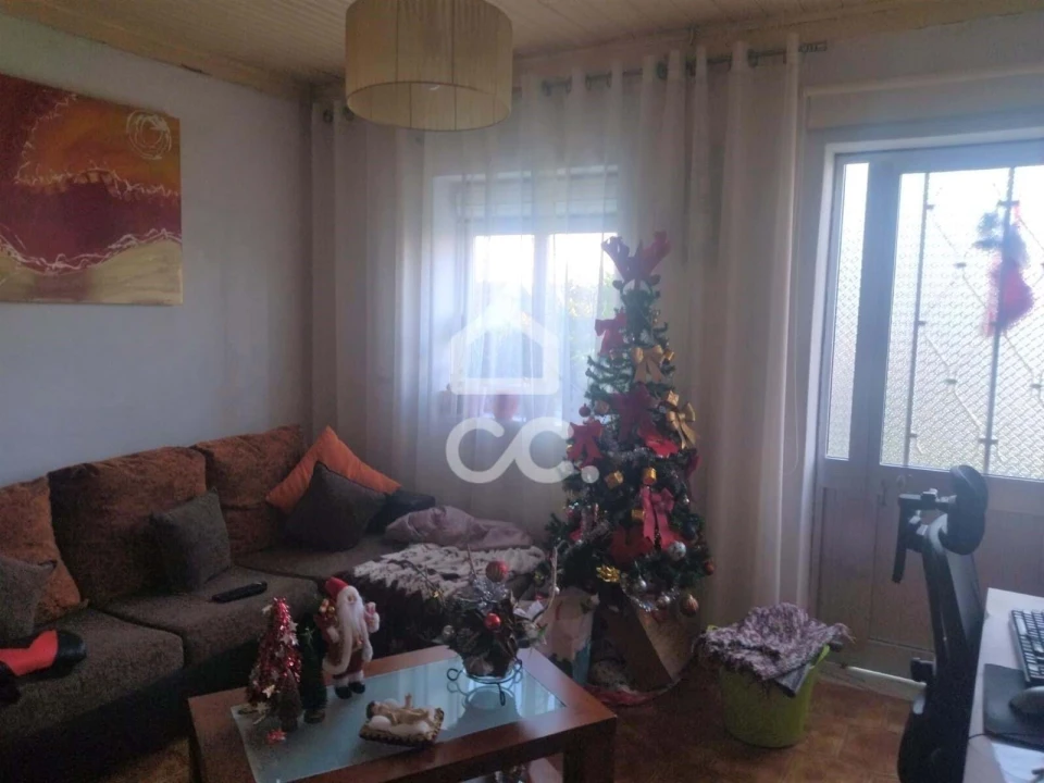 Moradia T2 para Venda em Selho (São Cristovão) Foto 4