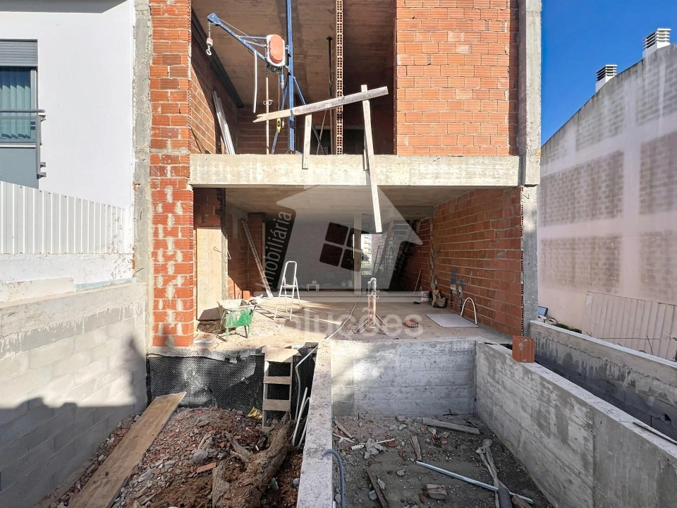 Moradia T3 para Venda em Portimão Foto 39