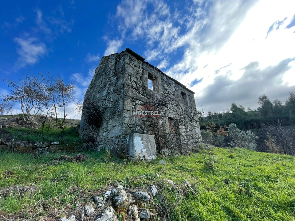 Quinta T0 para Venda em Folgosinho Foto 1