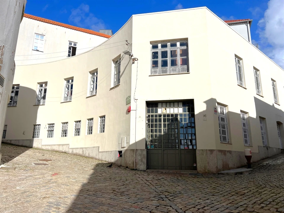 Armazém para Arrendamento em Lordelo do Ouro e Massarelos Foto 24