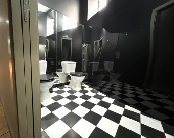 Armazém para Arrendamento em Lordelo do Ouro e Massarelos