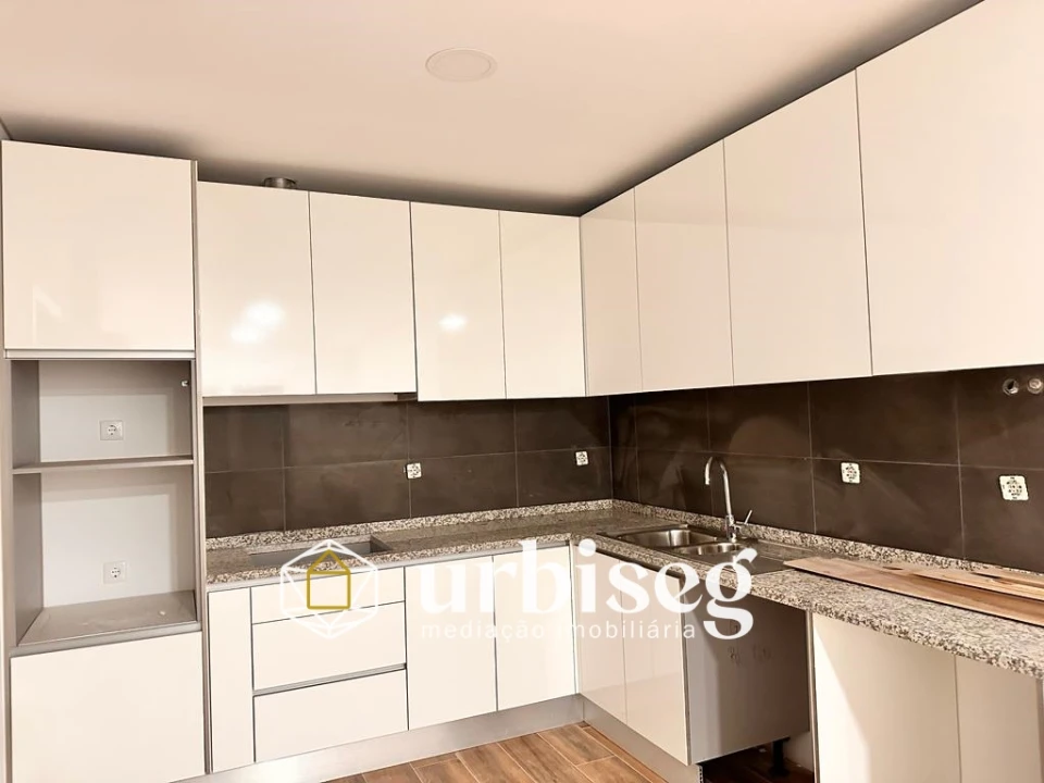 Apartamento T3 para Venda em São Pedro Foto 1