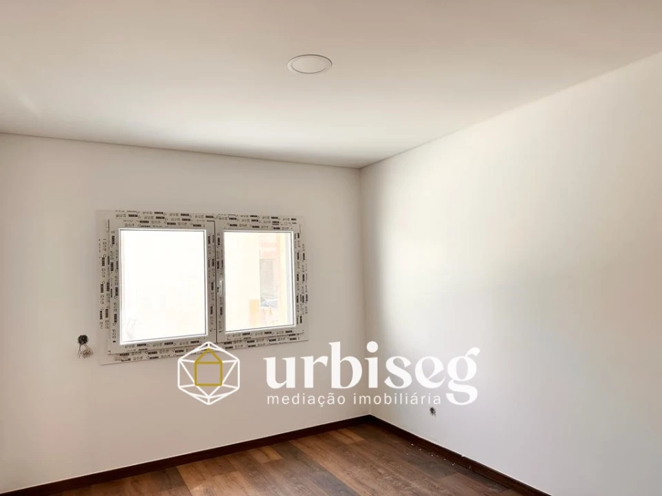 Apartamento T3 para Venda em São Pedro Foto 3