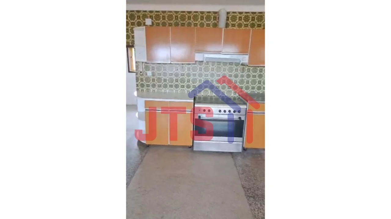 Moradia T2 para Venda em Branca Foto 1