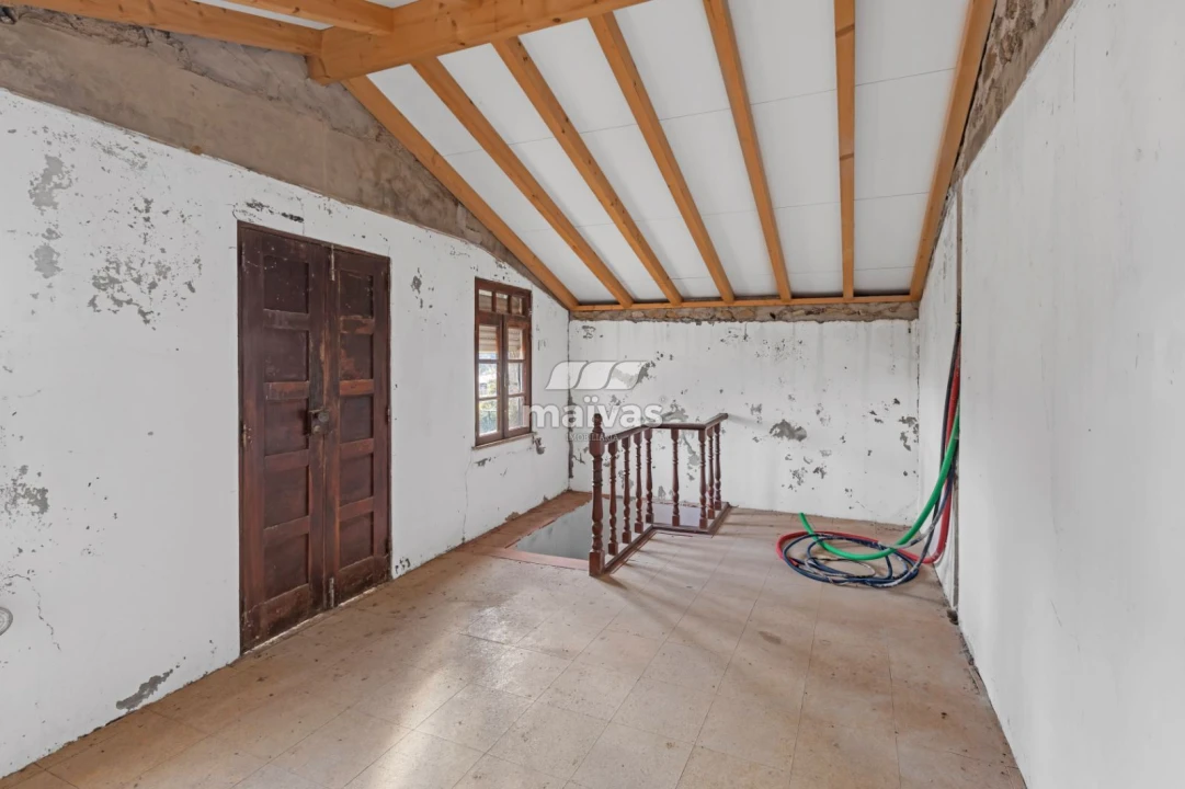 Moradia T5 para Venda em Santa Comba Foto 33