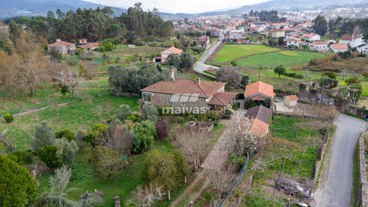 Moradia T5 para Venda em Santa Comba Foto 36