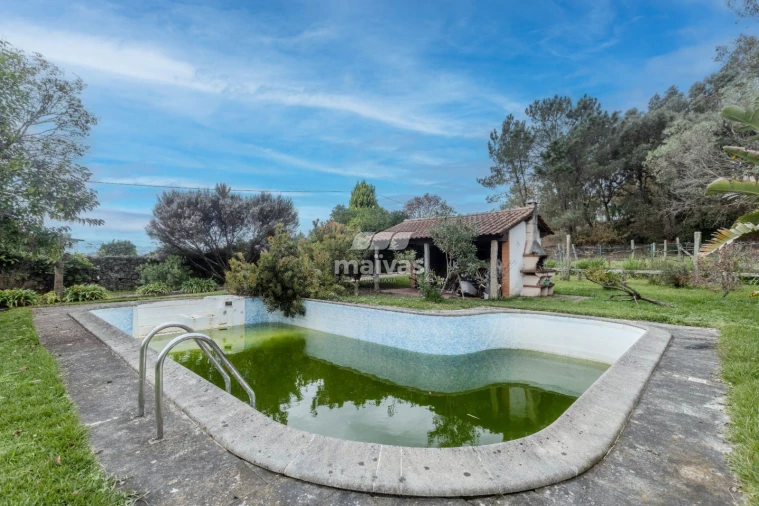 Moradia T5 para Venda em Santa Comba Foto 9