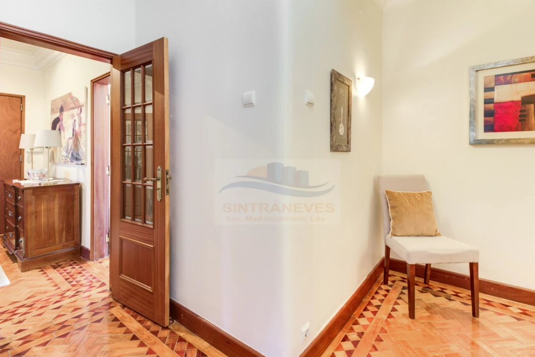Apartamento T7 para Venda em Areeiro Foto 15