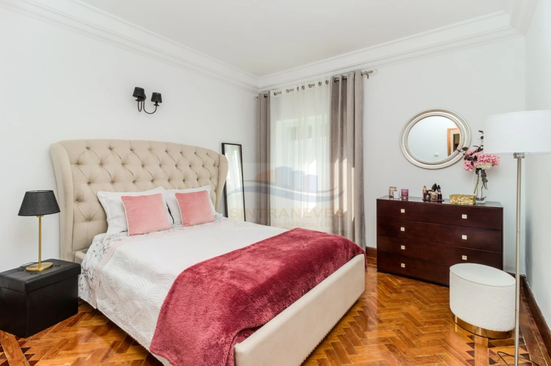 Apartamento T7 para Venda em Areeiro Foto 24