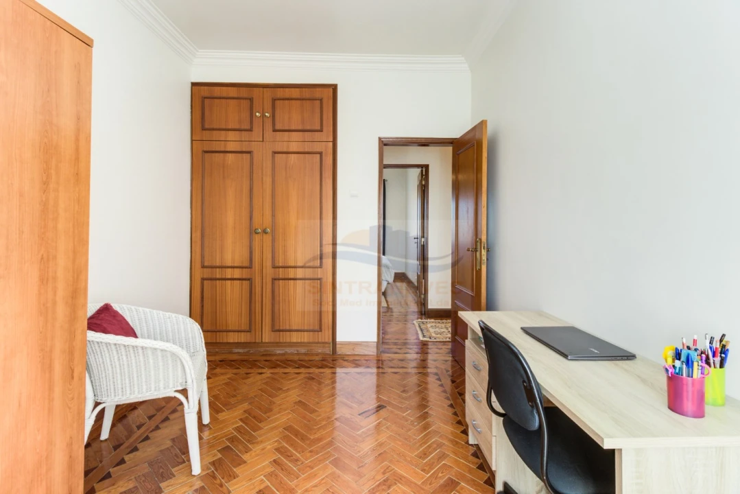 Apartamento T7 para Venda em Areeiro Foto 28