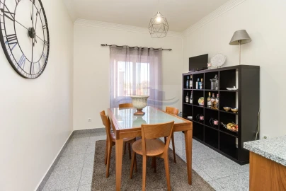 Apartamento T7 para Venda em Areeiro