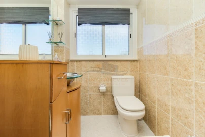 Apartamento T7 para Venda em Areeiro