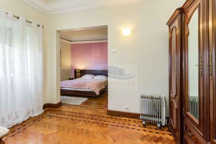 Apartamento T7 para Venda em Areeiro Foto 17