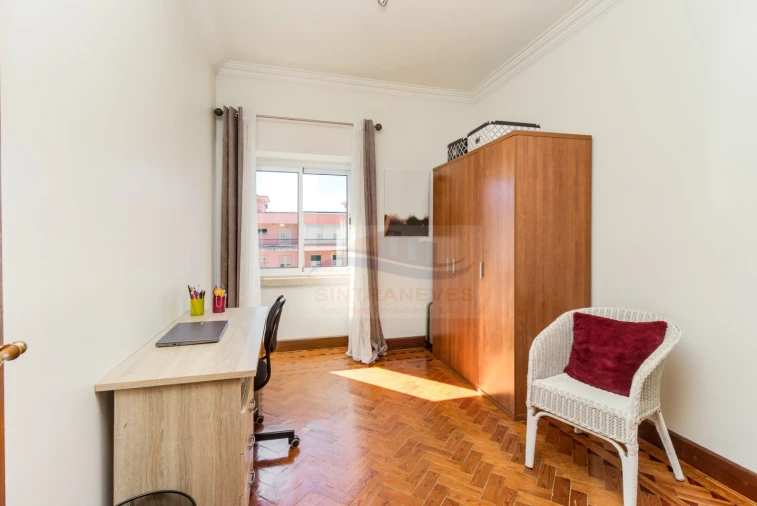 Apartamento T7 para Venda em Areeiro Foto 29