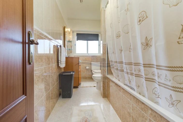 Apartamento T7 para Venda em Areeiro Foto 30