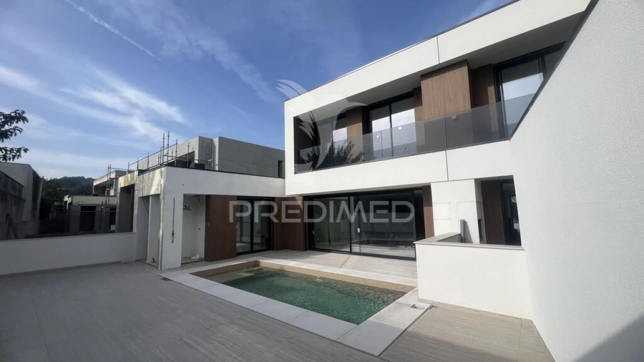 Moradia T3 para Venda em Turiz Foto 13