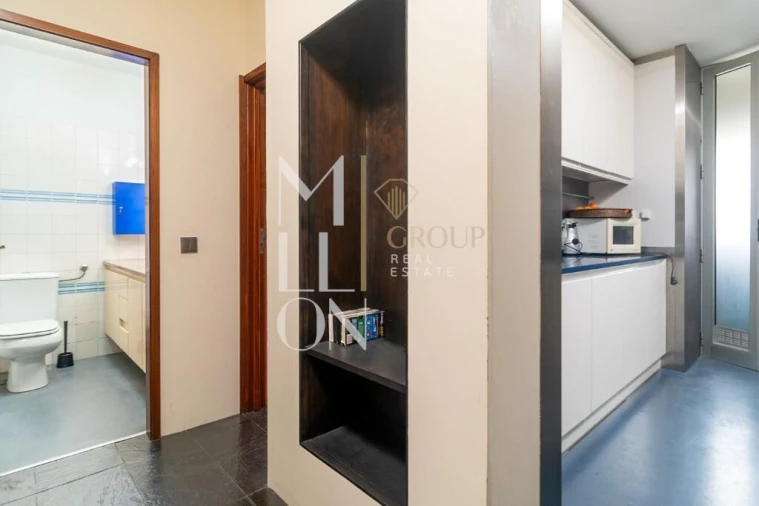 Apartamento T3 para Venda em Cedofeita, Santo Ildefonso, Sé, Miragaia, São Nicolau e Vitória Foto 4