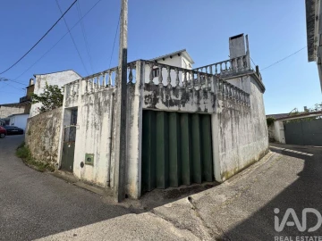 Moradia T4 para Venda em São Martinho de Árvore e Lamarosa