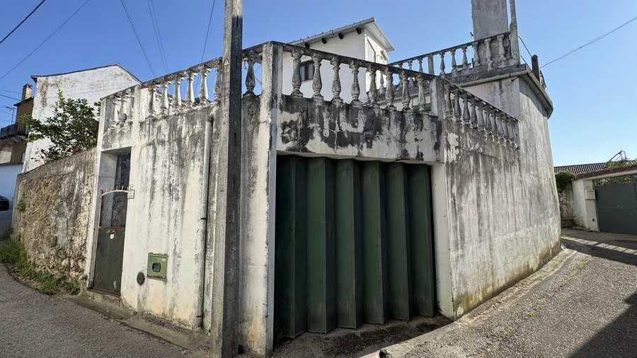Moradia T4 para Venda em São Martinho de Árvore e Lamarosa