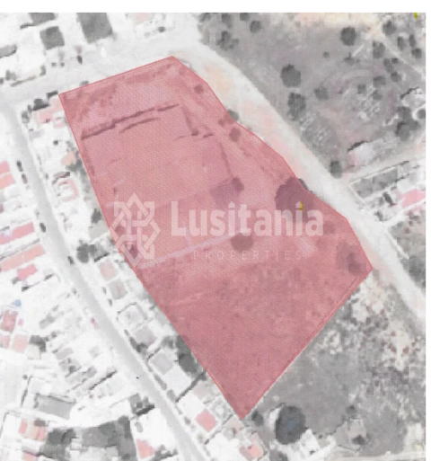 Terreno para Venda em Quelfes