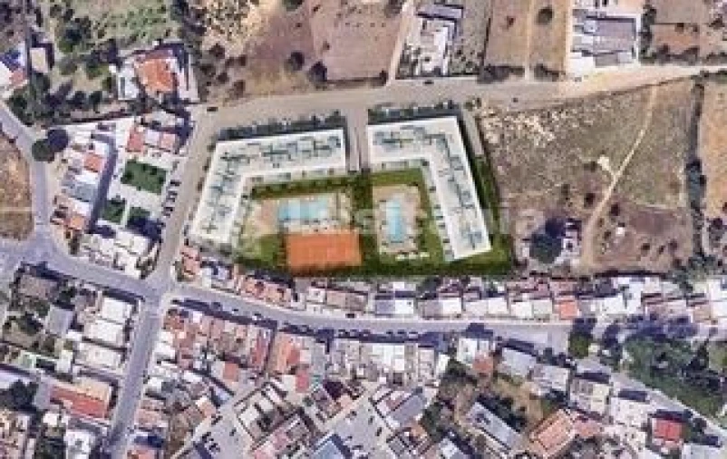 Terreno para Venda em Quelfes Foto 5