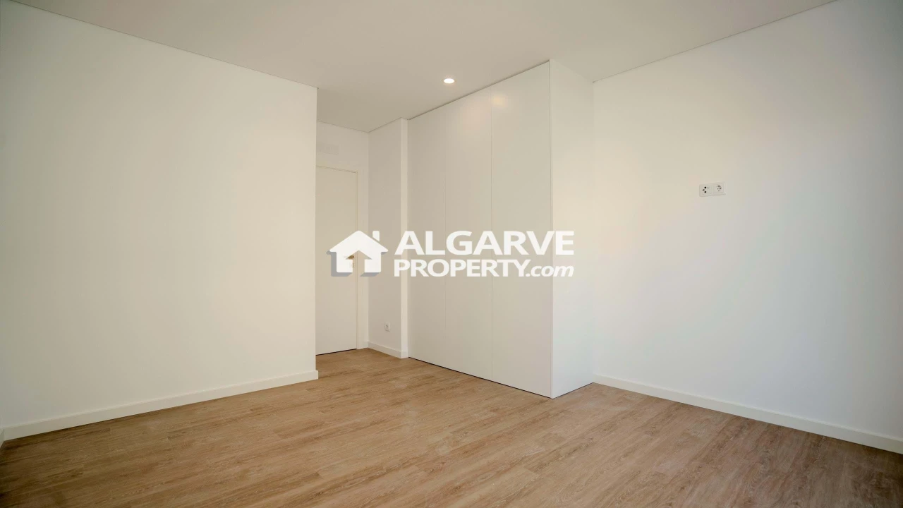 Apartamento T3 para Venda em Montenegro Foto 10