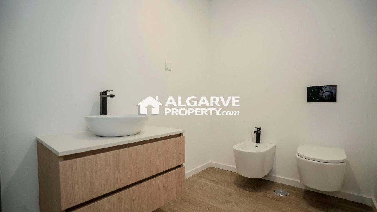 Apartamento T3 para Venda em Montenegro Foto 13