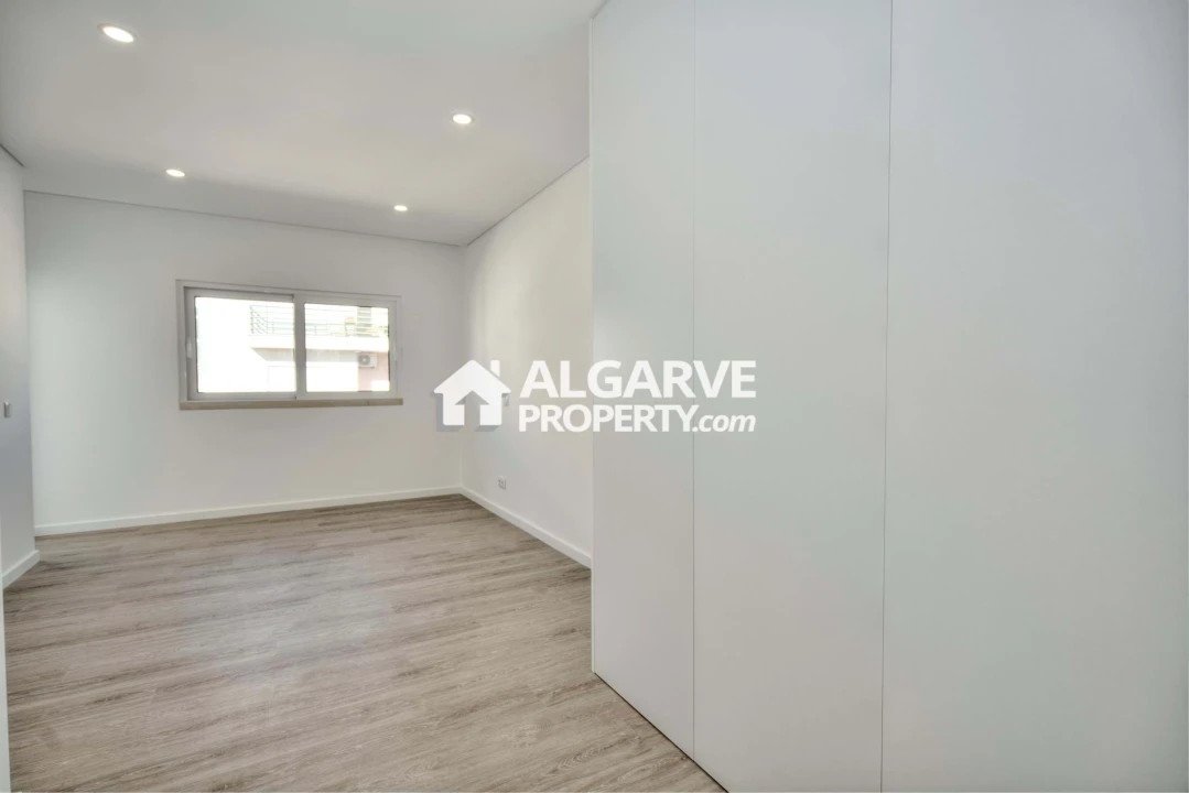 Apartamento T3 para Venda em Montenegro Foto 9