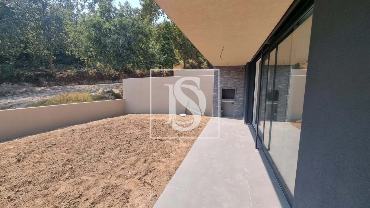 Moradia T3 para Venda em Lanhoso Foto 15