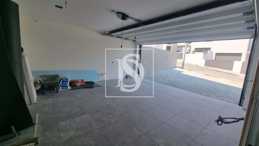 Moradia T3 para Venda em Lanhoso Foto 34