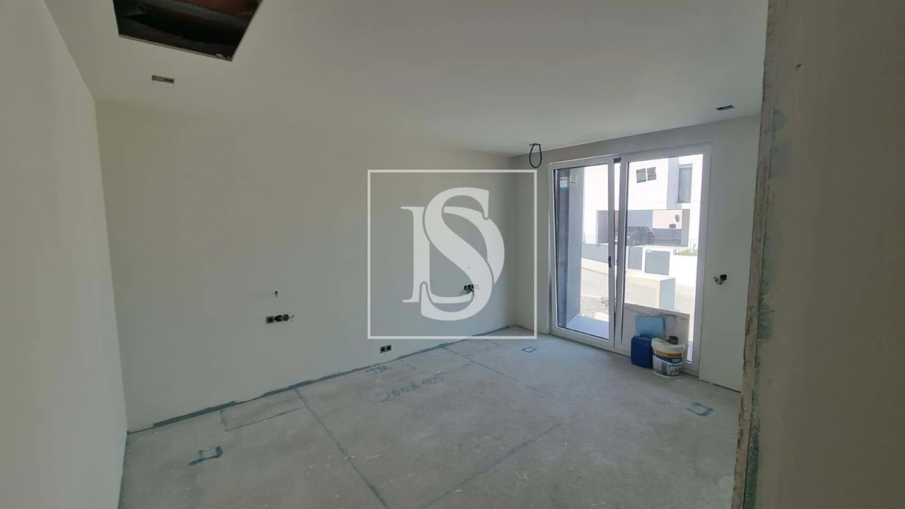 Moradia T3 para Venda em Lanhoso Foto 35