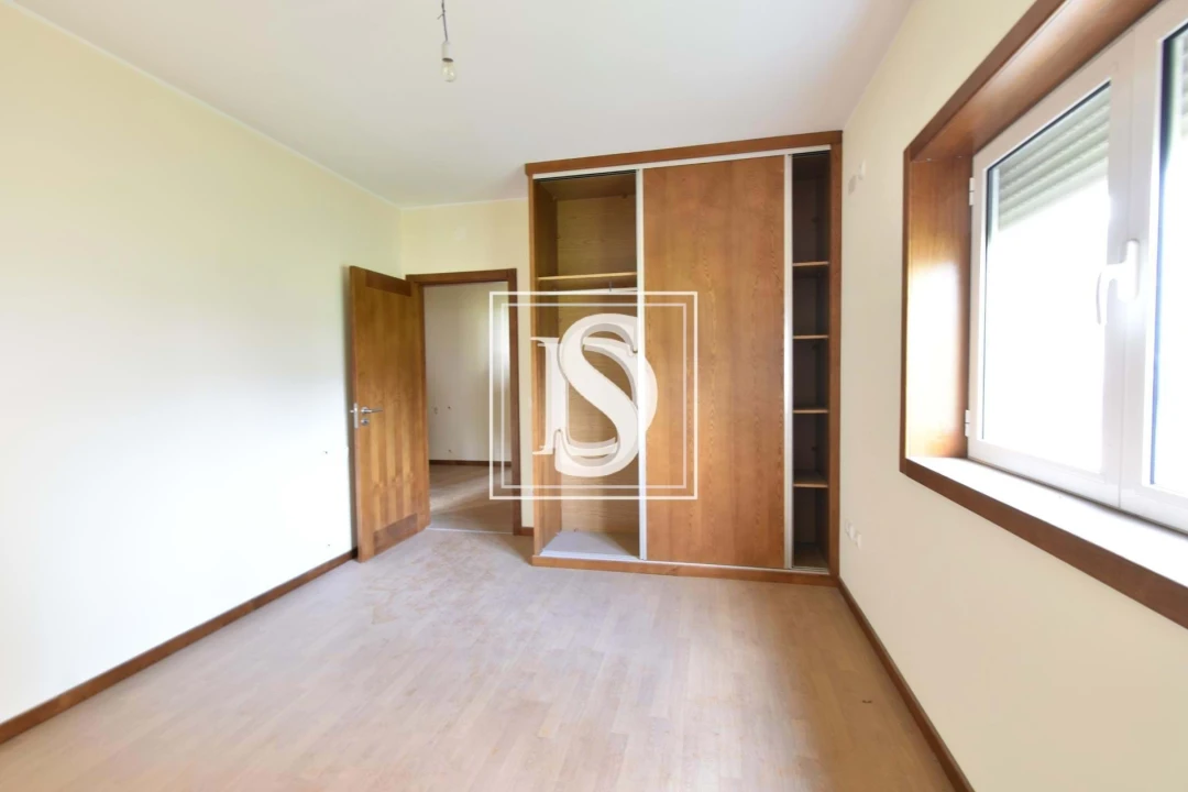 Apartamento T2 para Venda em Vinhais Foto 6