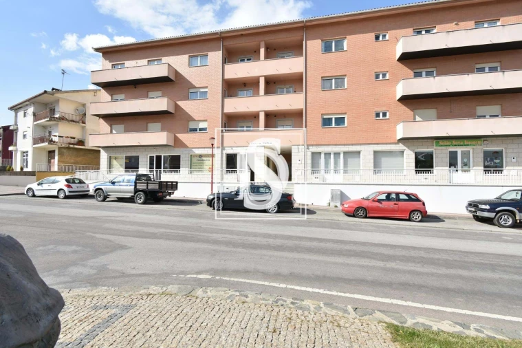 Apartamento T2 para Venda em Vinhais Foto 2