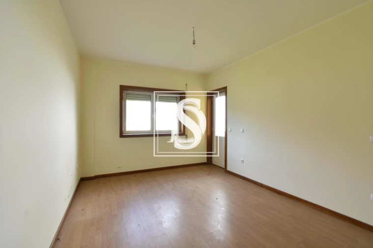 Apartamento T2 para Venda em Vinhais Foto 5