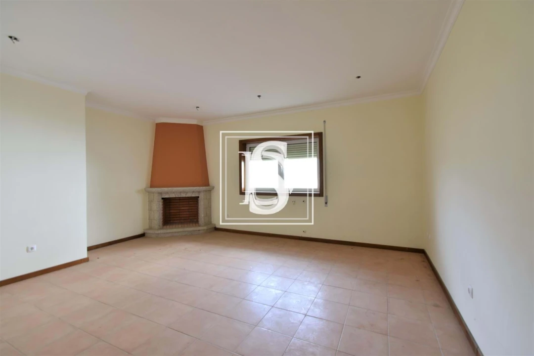 Apartamento T2 para Venda em Vinhais Foto 3