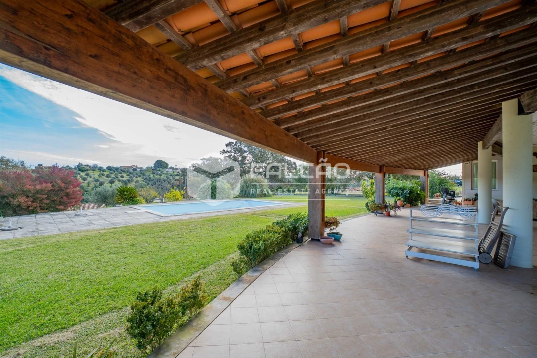 Moradia T7 para Venda em Abitureiras Foto 13