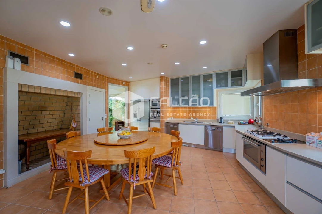 Moradia T7 para Venda em Abitureiras Foto 28