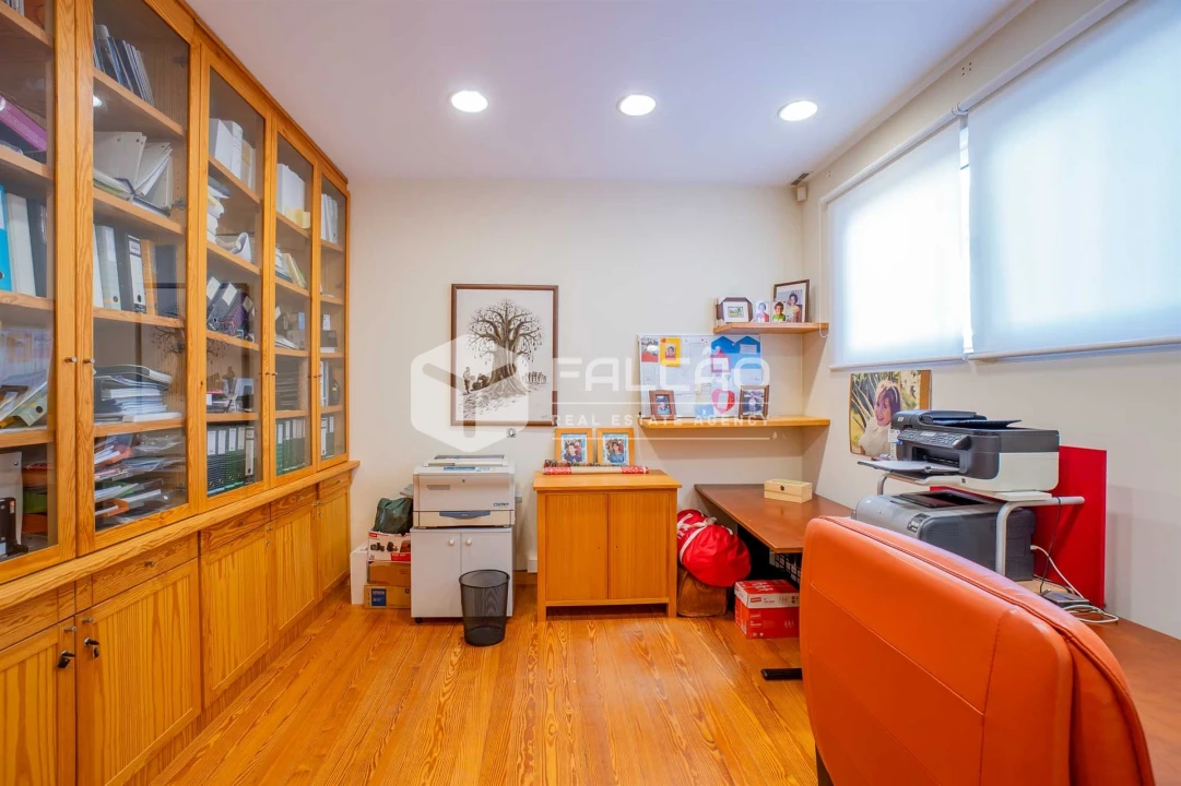 Moradia T7 para Venda em Abitureiras Foto 67