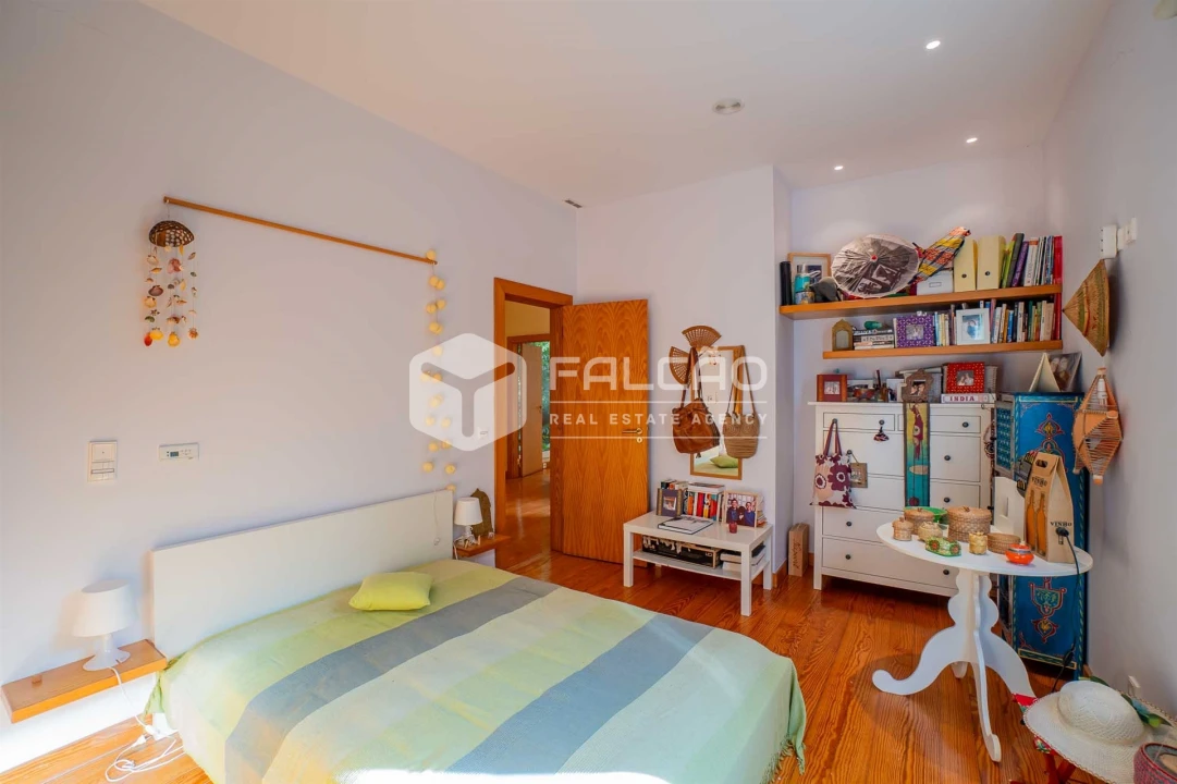 Moradia T7 para Venda em Abitureiras Foto 66