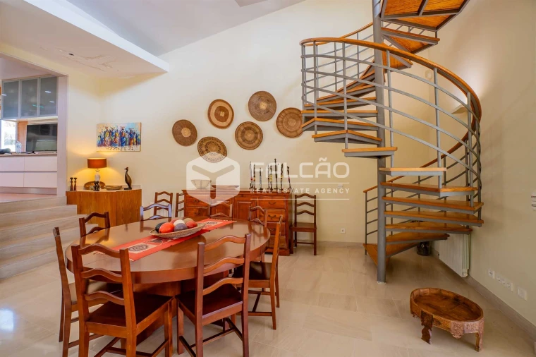 Moradia T7 para Venda em Abitureiras Foto 37