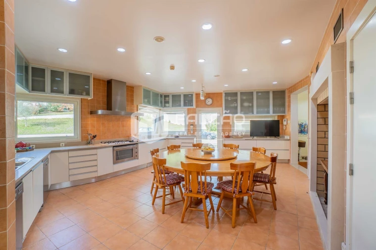 Moradia T7 para Venda em Abitureiras Foto 29