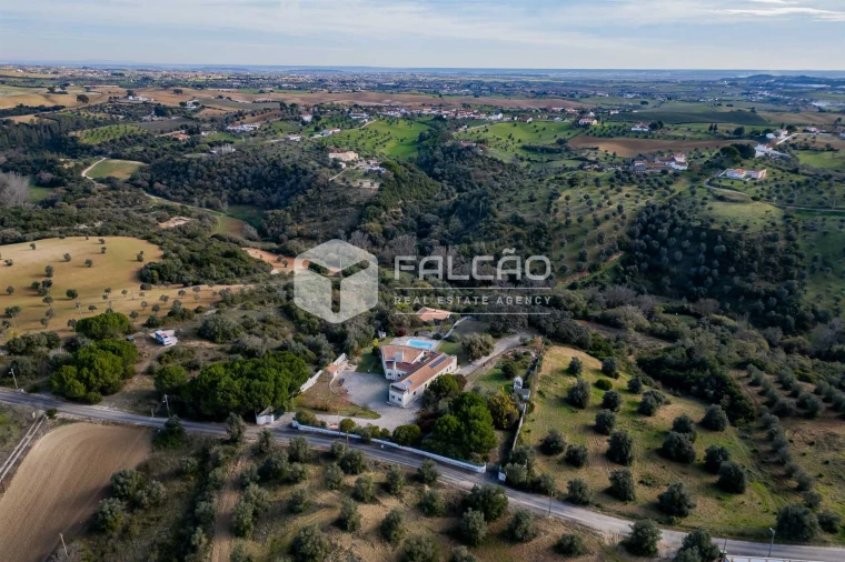 Moradia T7 para Venda em Abitureiras Foto 3