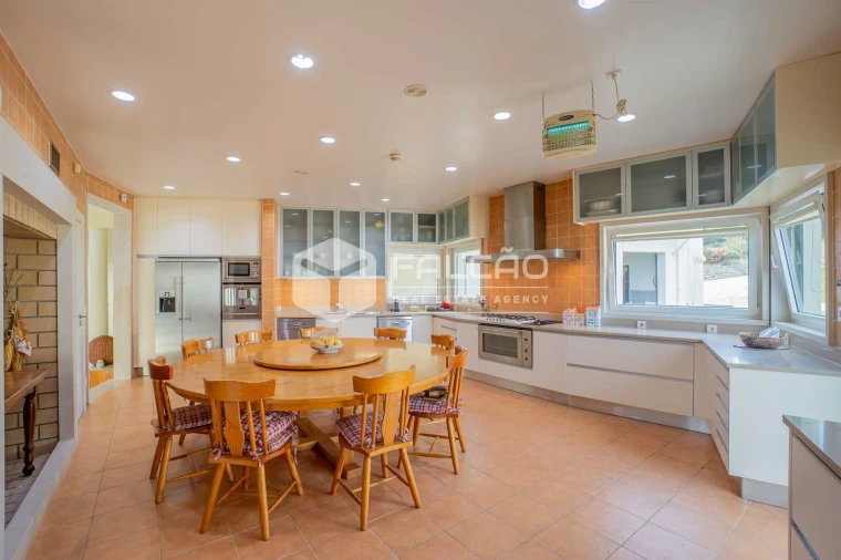 Moradia T7 para Venda em Abitureiras Foto 26