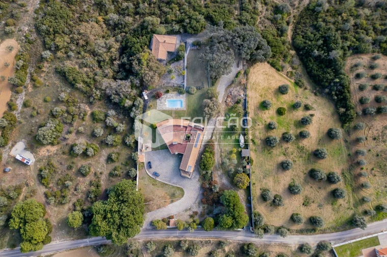 Moradia T7 para Venda em Abitureiras Foto 2