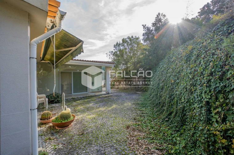 Moradia T7 para Venda em Abitureiras Foto 70