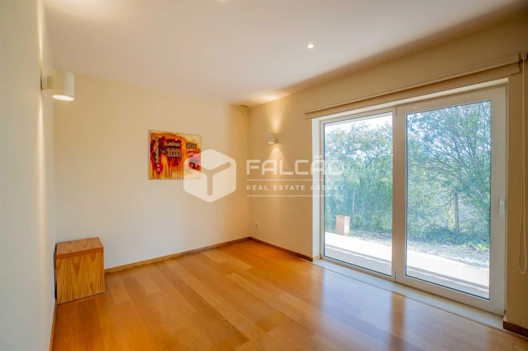 Moradia T7 para Venda em Abitureiras Foto 86