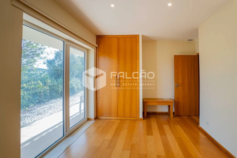 Moradia T7 para Venda em Abitureiras Foto 87