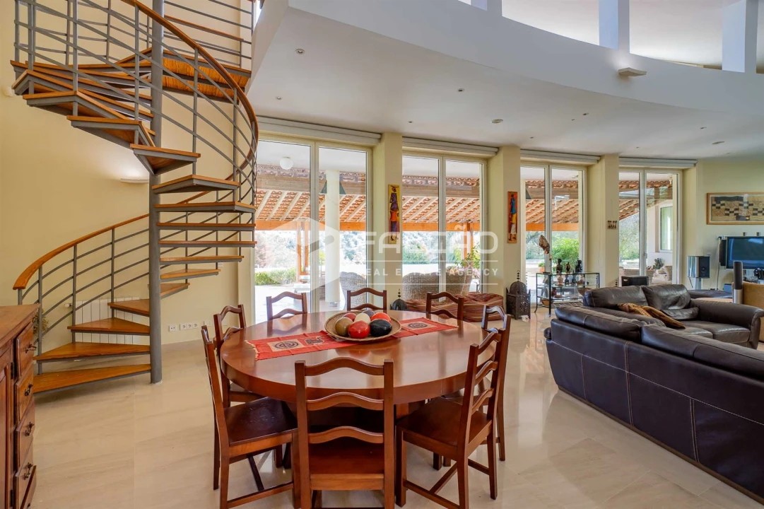 Moradia T7 para Venda em Abitureiras Foto 30